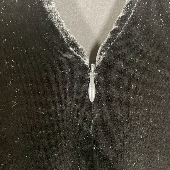 Gap Women's Short Sleeve Black Velvet Velour Romper Cropped! - Picture 4 of 5